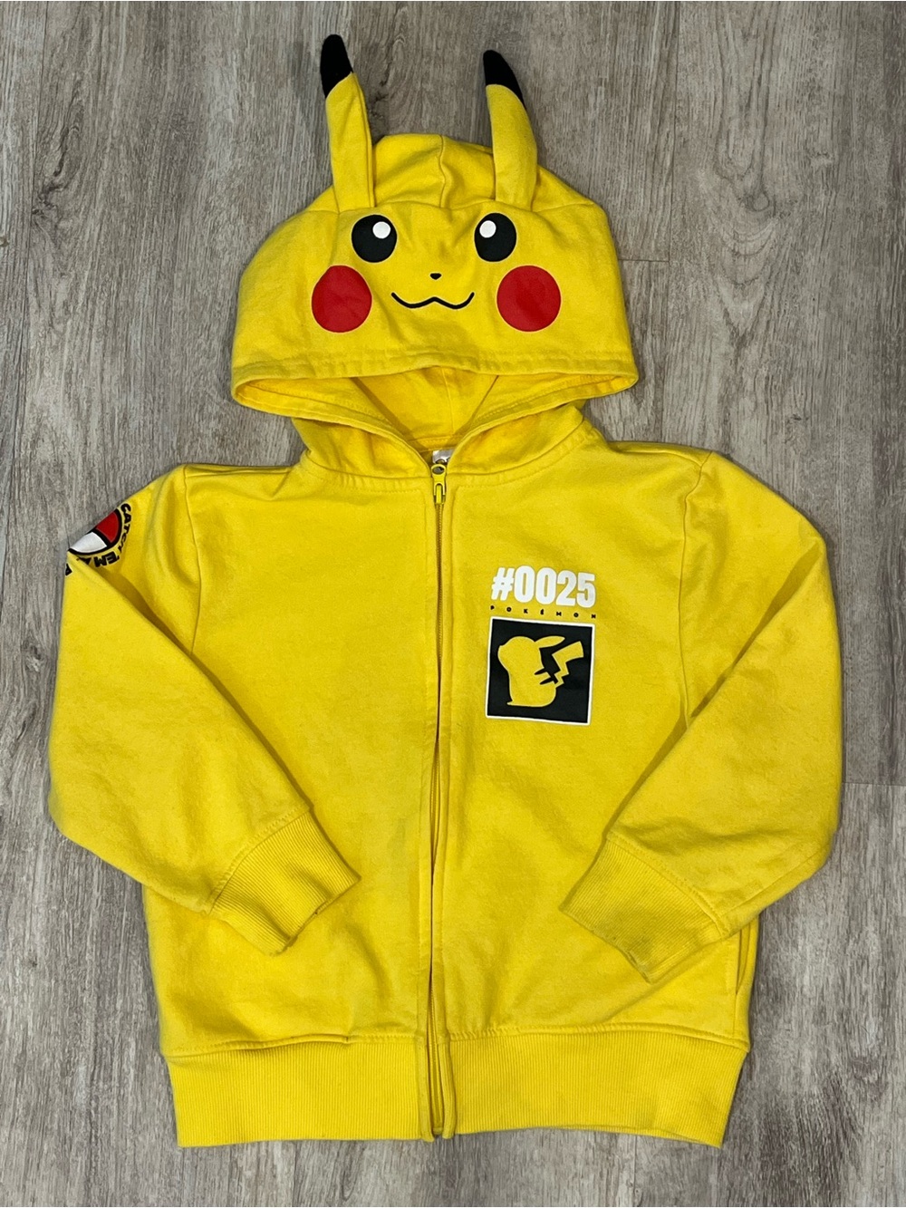 Pokemon Pikachu Yellow Zip-Up Costume Hoodie with Pockets, Kid’s Size S(6/7)